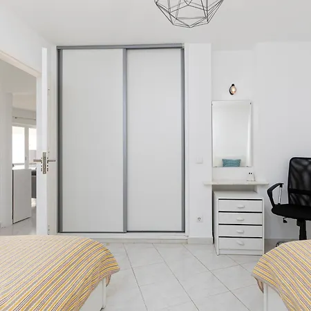 Estrelicia Direct Access Apartman *