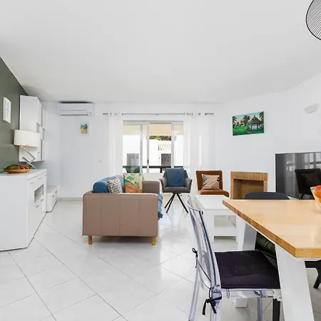 Estrelicia Direct Access *